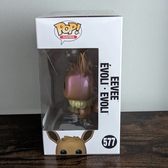 NEW Eevee Funko Pop Pearlescent Eevee Pokemon Center Exclusive Funko Pop 577 - Picture 3 of 9